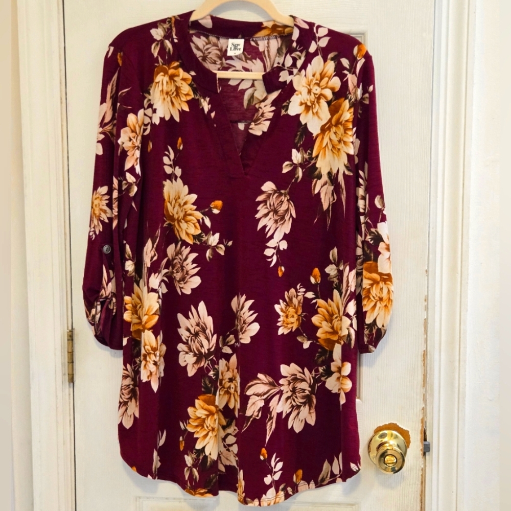 Sew In Love Womens Floral Blouse Medium